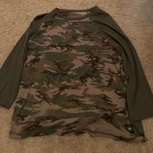 green camo express mid sleeve shirt